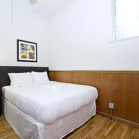 Four-bedroom On N Racine Avenue Apt 1 *