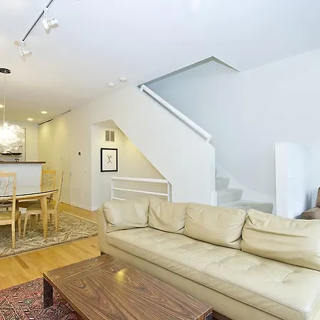 Apartment Three-bedroom On W Huron Street Apt E Chicago