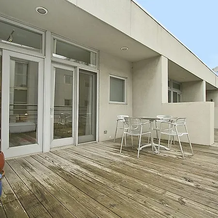 Three-bedroom On W Huron Street Apt E Chicago