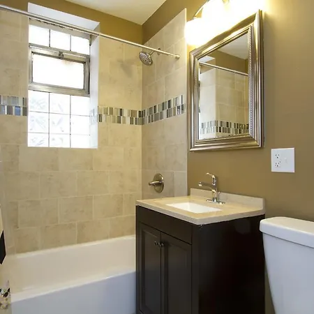 Two-bedroom On W Division Street Apt 2r