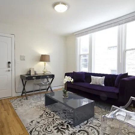 Two-bedroom On W Division Street Apt 2r