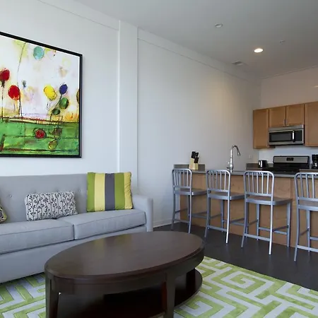 Apartment Two-bedroom On W Fullerton Avenue Apt 305