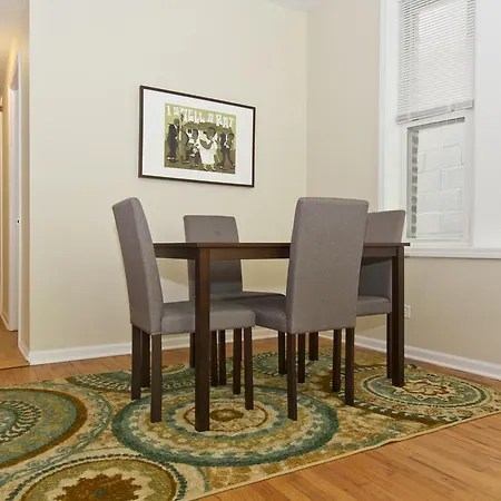 Apartment Two-bedroom On N Southport Ave Apt 2 *