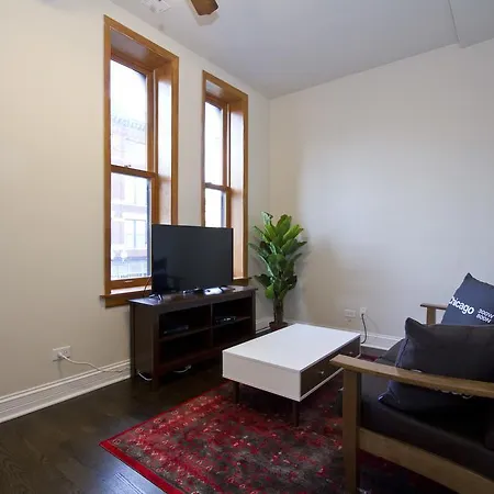 One-bedroom On W Armitage Avenue Apt A