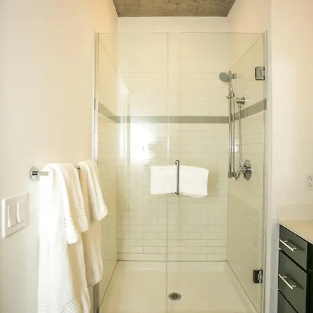Royal Living Group Union Station * Chicago