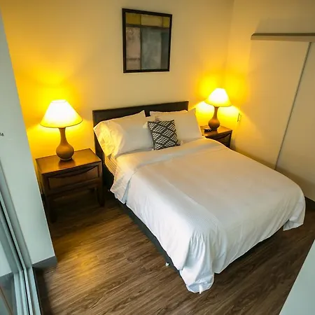 Royal Living Group Union Station Apartment Chicago