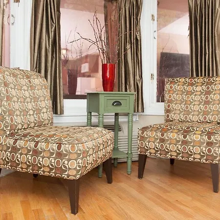 Studio On E Bellevue Place Apt Ga Apartment Chicago