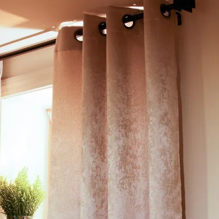 Unique Designer In Ukrainian Village Apartment Chicago