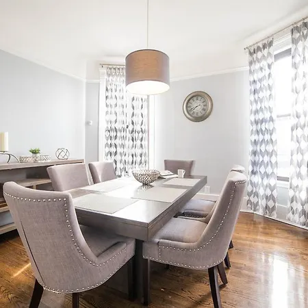 Three-bedroom On S Maryland Avenue Apt 3 Chicago