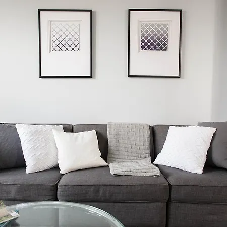 Three-bedroom On S Maryland Avenue Apt 3 Chicago