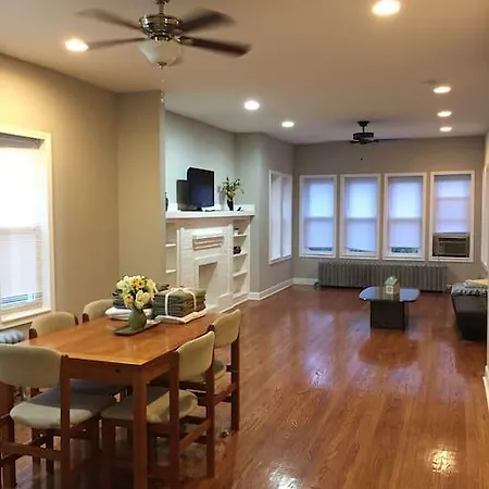 Studio 11 Apartment