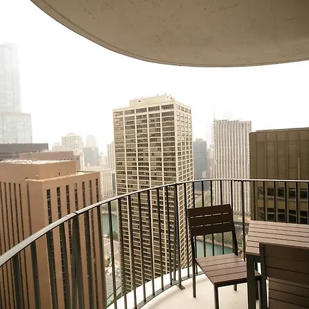 Iconic Lux 1br In Downtown Chicago