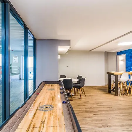 Apartment Furnished Suites Near Navy Pier *
