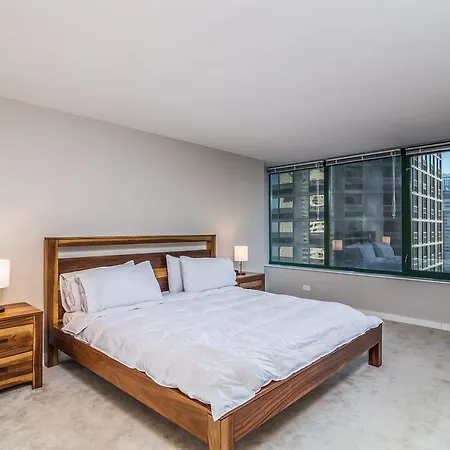 Furnished Suites Near Navy Pier * Chicago