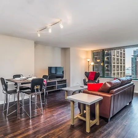 Apartment Furnished Suites Near Navy Pier *