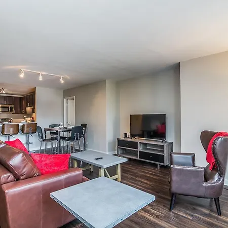 Furnished Suites Near Navy Pier * Chicago