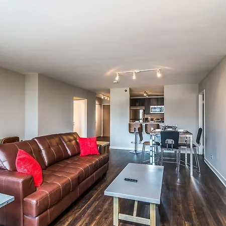 Furnished Suites Near Navy Pier * Chicago