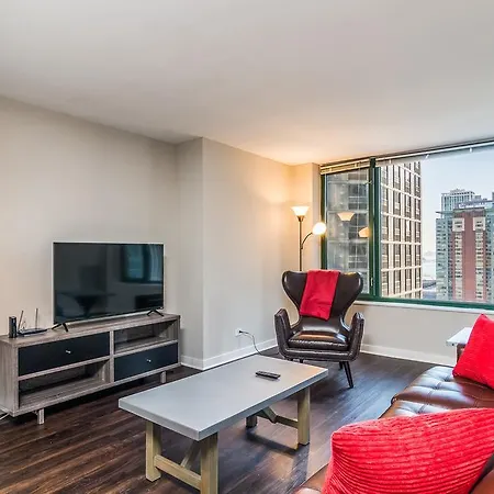 Apartment Furnished Suites Near Navy Pier *