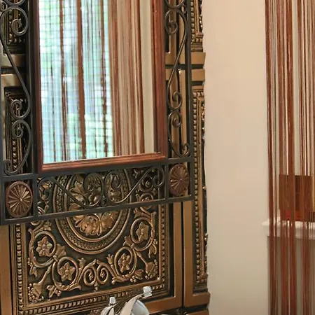 Apartment Unique Designer In Ukrainian Village