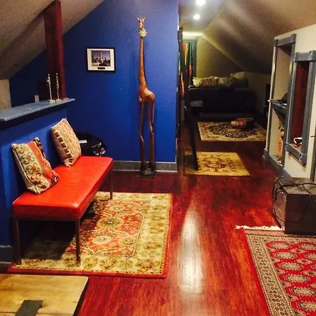 Pilsen Roadhouse Homestay