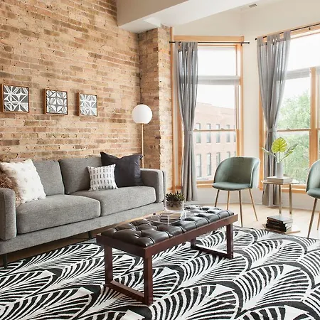 Contemporary Wicker Park Suites By Sonder * Chicago