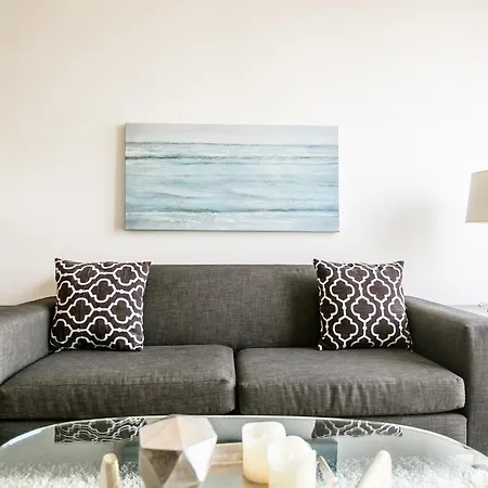 West Wacker Apartment *