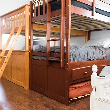 Furnished * Chicago