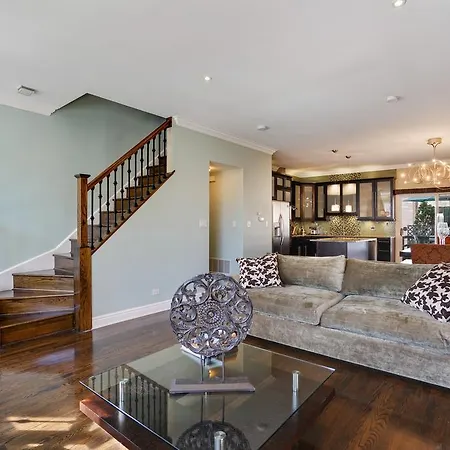 Luxury Fulton Market Townhome * Chicago