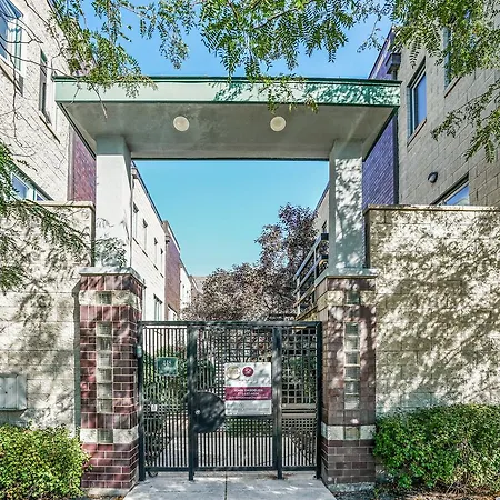 Apartment Luxury Fulton Market Townhome Chicago