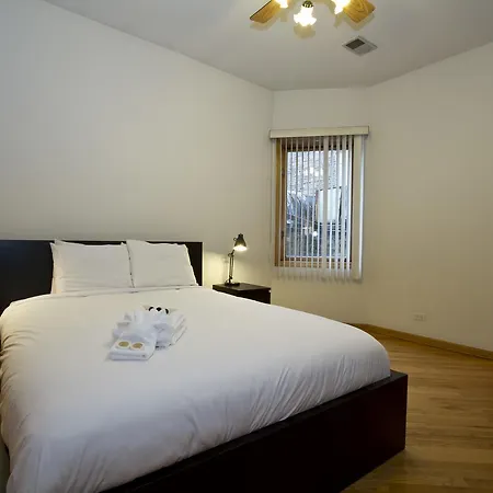 Apartment On N Broadway Street *