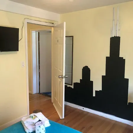 Homestay Hollywood Llc Chicago