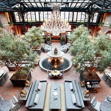 The Peninsula Chicago