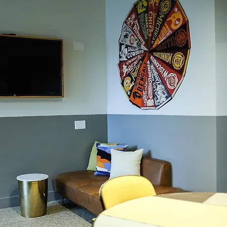 The Collection River North Hotel 3*