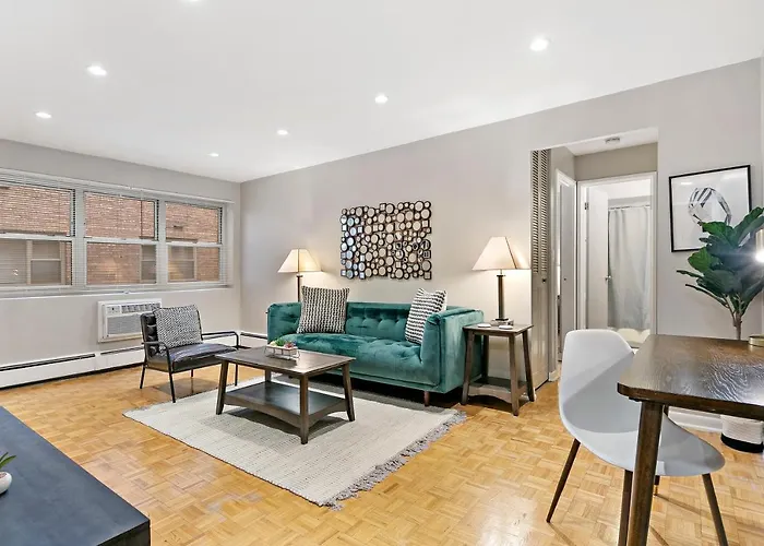 Cozy 1Br Escape, Walk To Dining & Attractions - Oakdale 204