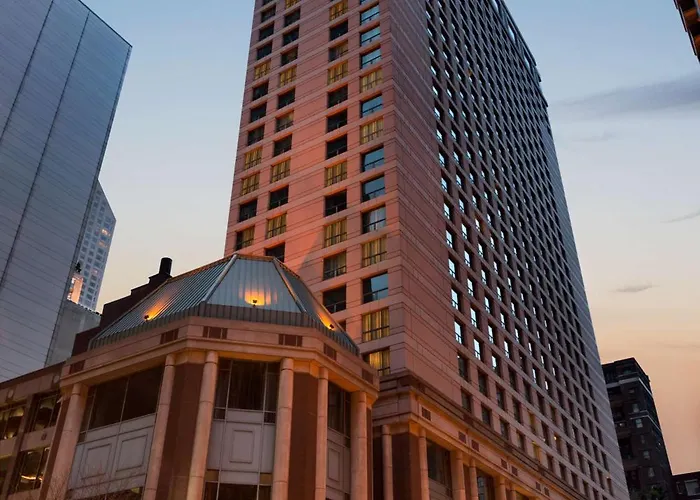 Hilton Chicago Magnificent Mile Suites