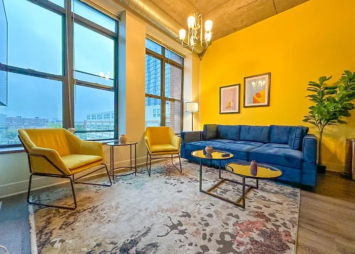 Walkable 2Br Apartment In Chicago South Loop With Optional Parking And Gym Access Near Mccormick Place, Museum Campus & Lakefront