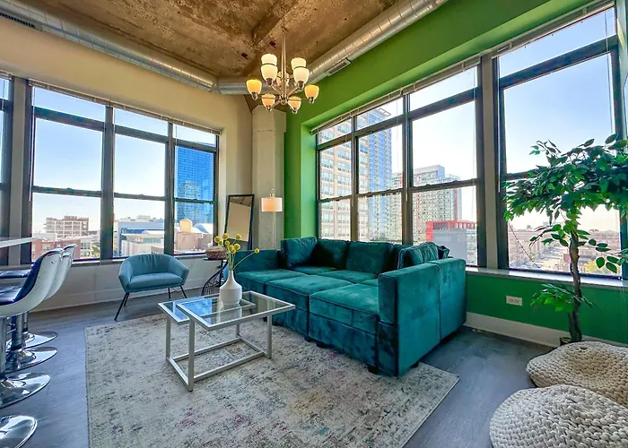 Luxury 2Br Suite With Optional Parking And Gym Access Near Mccormick Place And Soldier Field