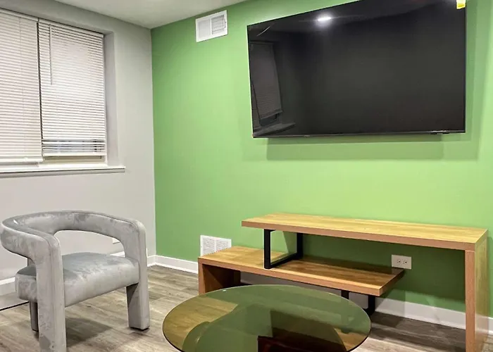 Designer 1 Bed 1 Free Parking