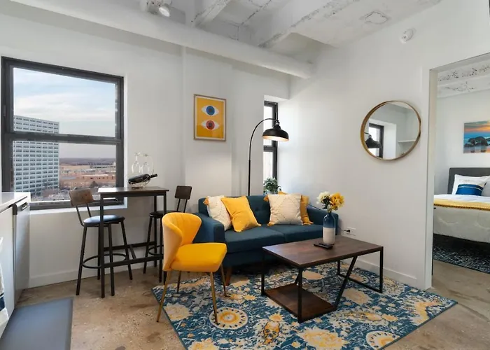 Regal Stylish Uptown Loft Beachfront Rooftopwfhgym