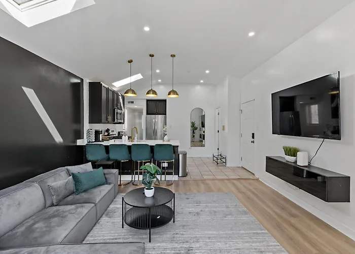 The Haven, Great Location Near Downtown, Medical District And United Center