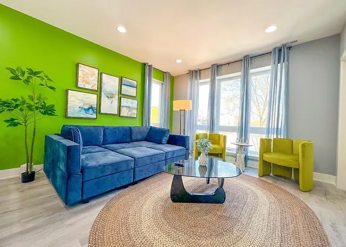 Pilsen Art Center Family Friendly 3Br Retreat With Free Parking Near Medical District, Douglas Park And University Illinois Chicago