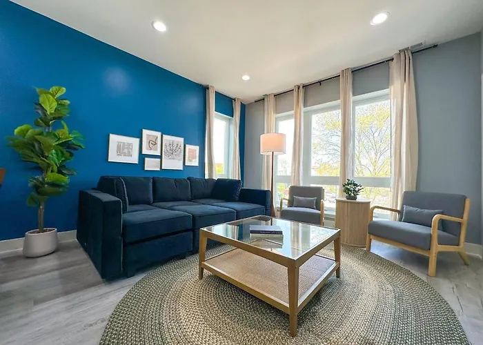 Stylish Cozy 3Br Retreat With Free Parking Near Pilsen Art Center, Douglas Park And University Of Illinois Chicago