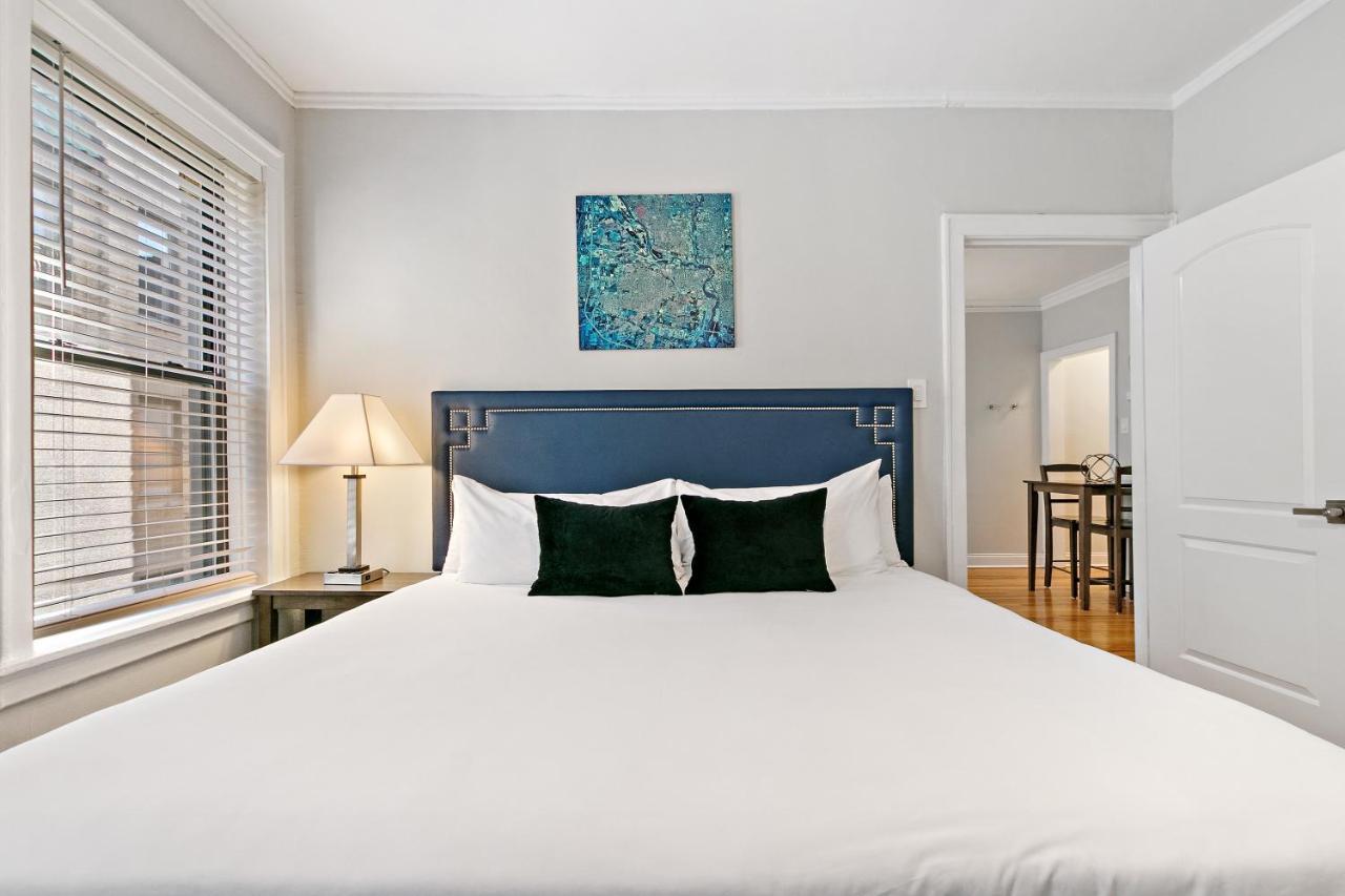 Apartment 1br Lively & Rejuvenating Apt In Prime Location - Roscoe 2m Chicago