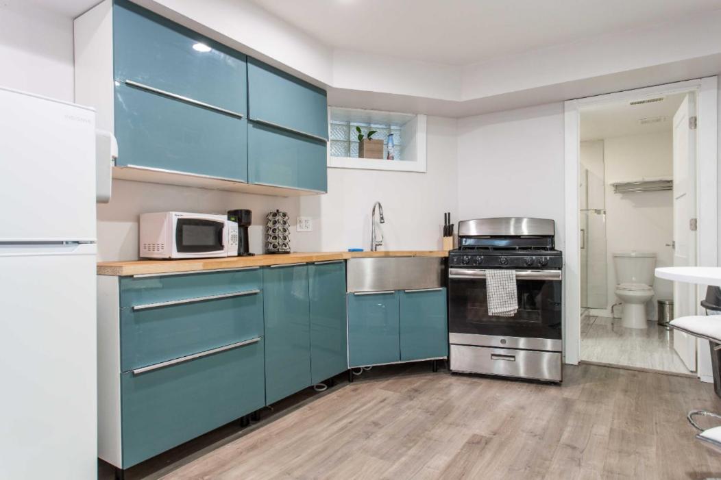 The Double Play - Modern 2br Apts Right Next To Wrigley Field & Transit! - Perfect For Cubs Fans * Chicago