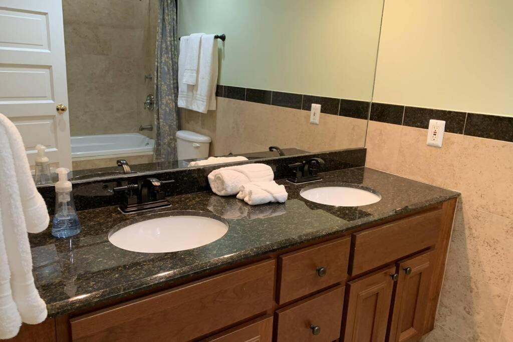 Flat In The Heart Of Downtown Apartment *