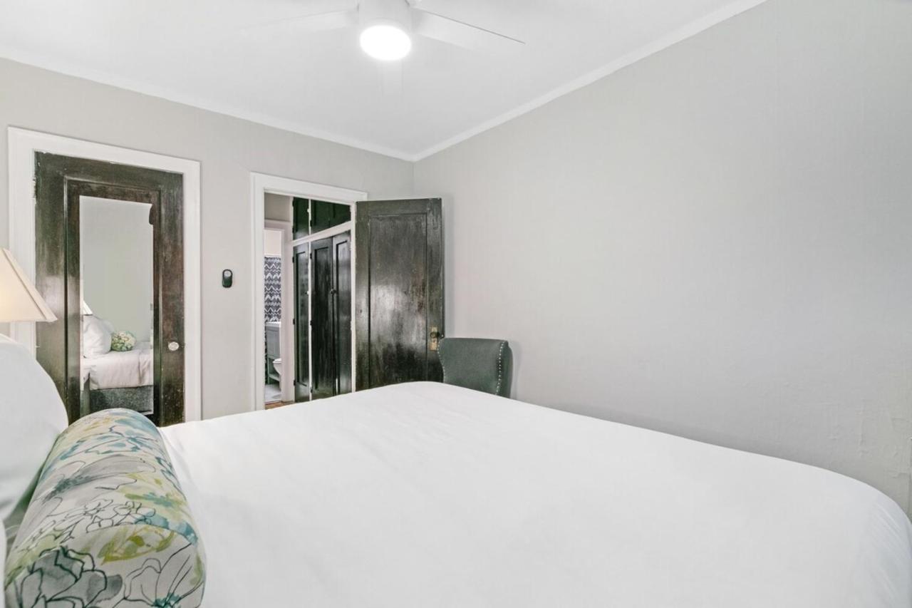 Apartment 1br Modern Lakeview Close To Dining - Oakdale 2s *