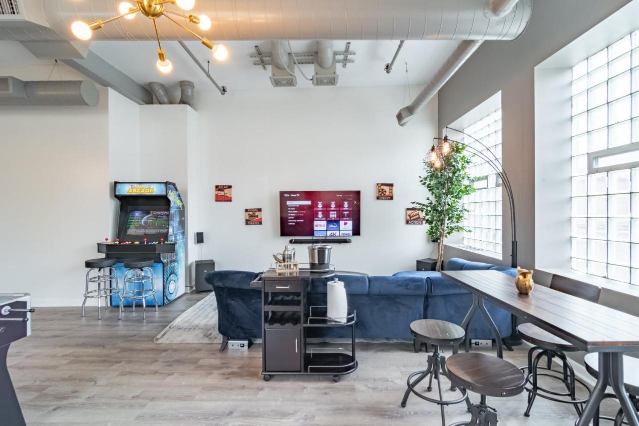 Penthouse Of Joy With Over 4000 Games! Apartamento *