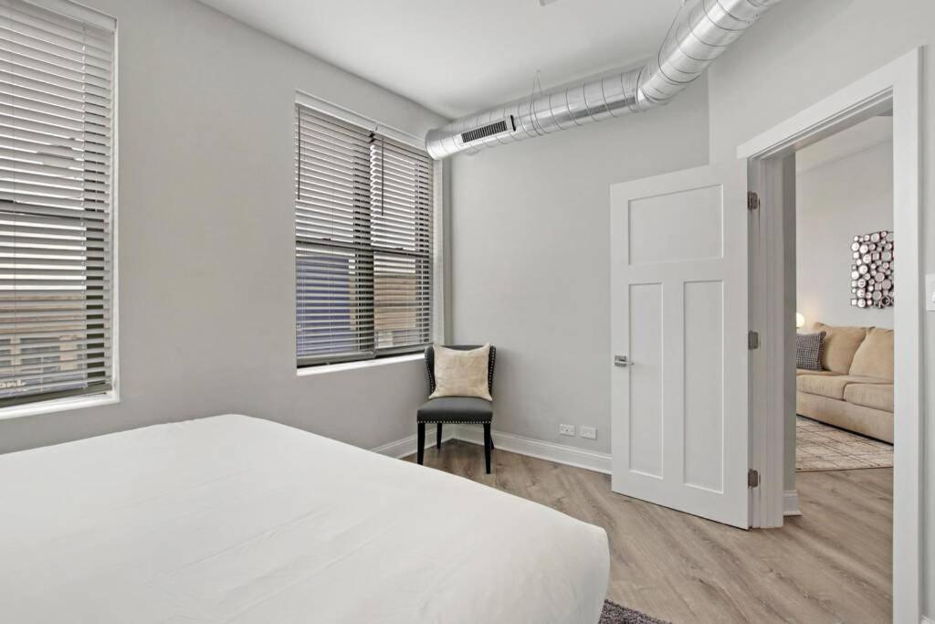 3br In Logan Square Walkable To Highlights - Park S6