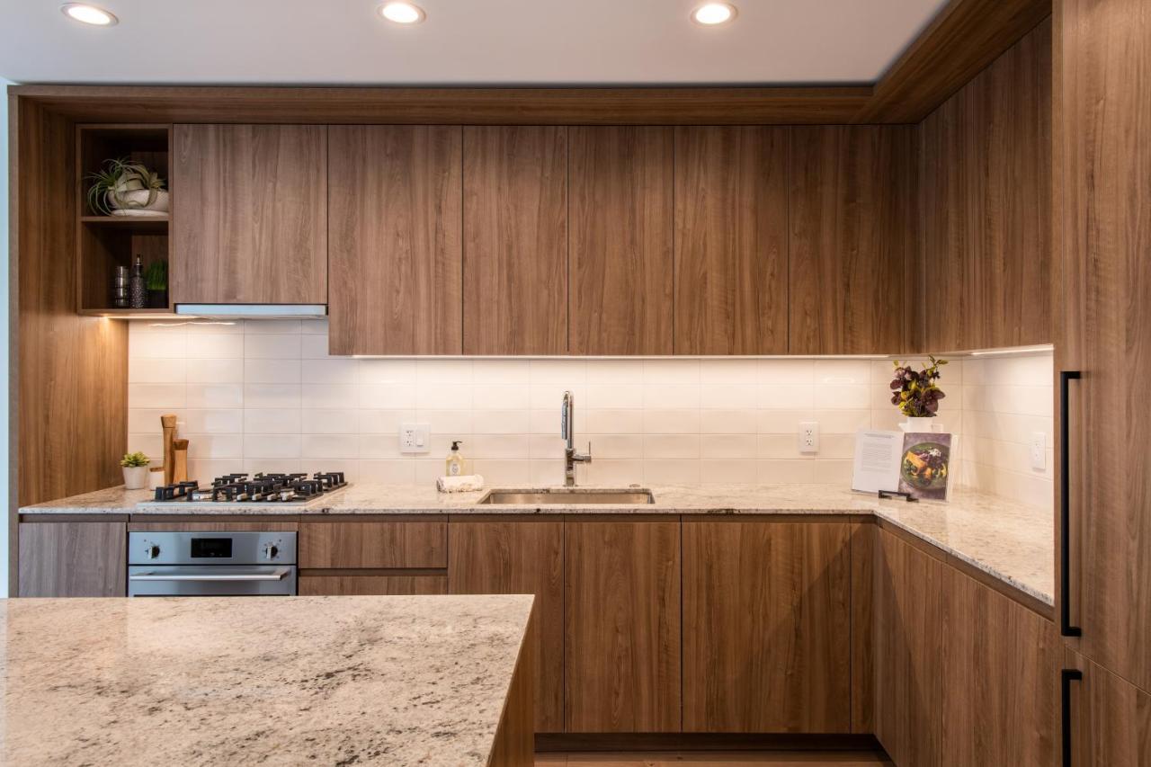 Hotel Level - River North Chicago