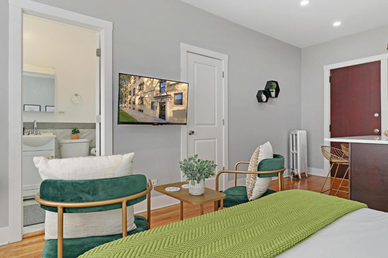 Alluring In Jefferson Park - Leland 1n Apartment *